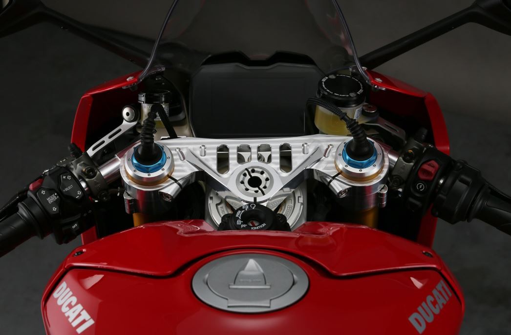 Aella Top Triple Clamp - Ducati Panigale V4