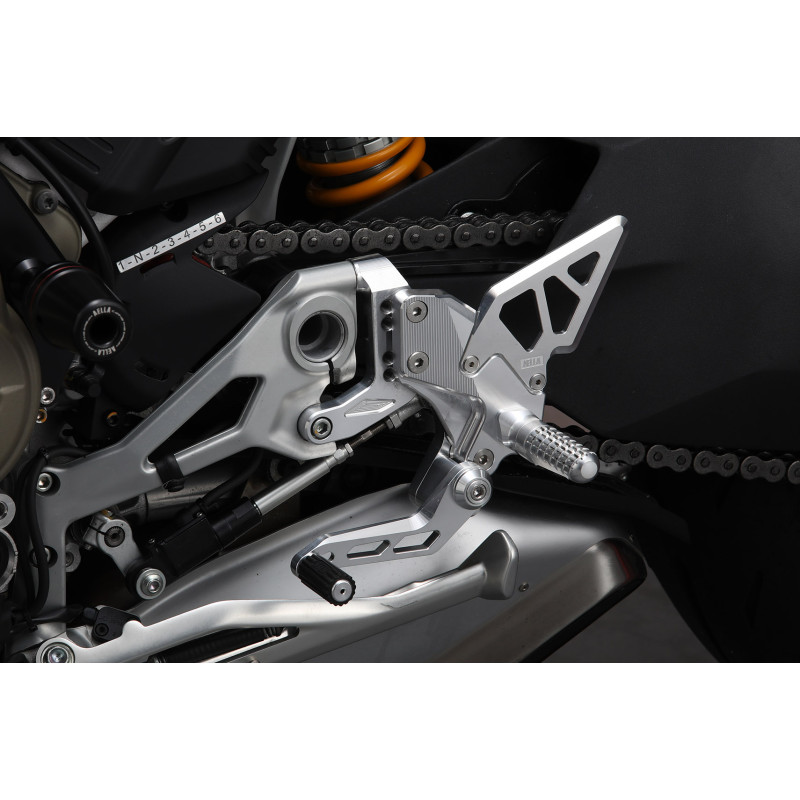 AELLA Riding Step Kit Rearsets for the Ducati Streetfighter V4 / S