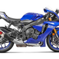 Akrapovic Slip-On Line Titanium Exhaust w/ Carbon Heat Shield | Yamaha | YZF-R1 (2015-2026)