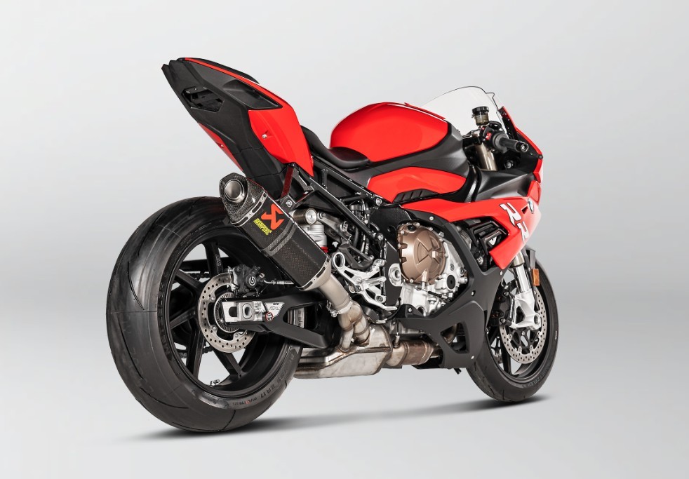 Akrapovic Slip-On Line Carbon Exhaust | BMW S1000RR 2019+