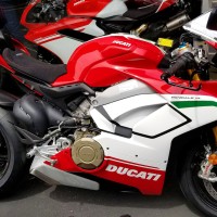 BST Rapid TEK 17 x 5.5 Rear Wheel - Ducati 1098/1098R/S/1198 (2007-12)/1199/1299/1299R/V4/V2/ Streetfighter/SuperSport 939 BST Rapid TEK 17 x 5.5 Rear Wheel - Ducati 1098/1098R/S/1198 (2007-12)/1199/1299/1299R/V4/V2/ Streetfighter/SuperSport 939