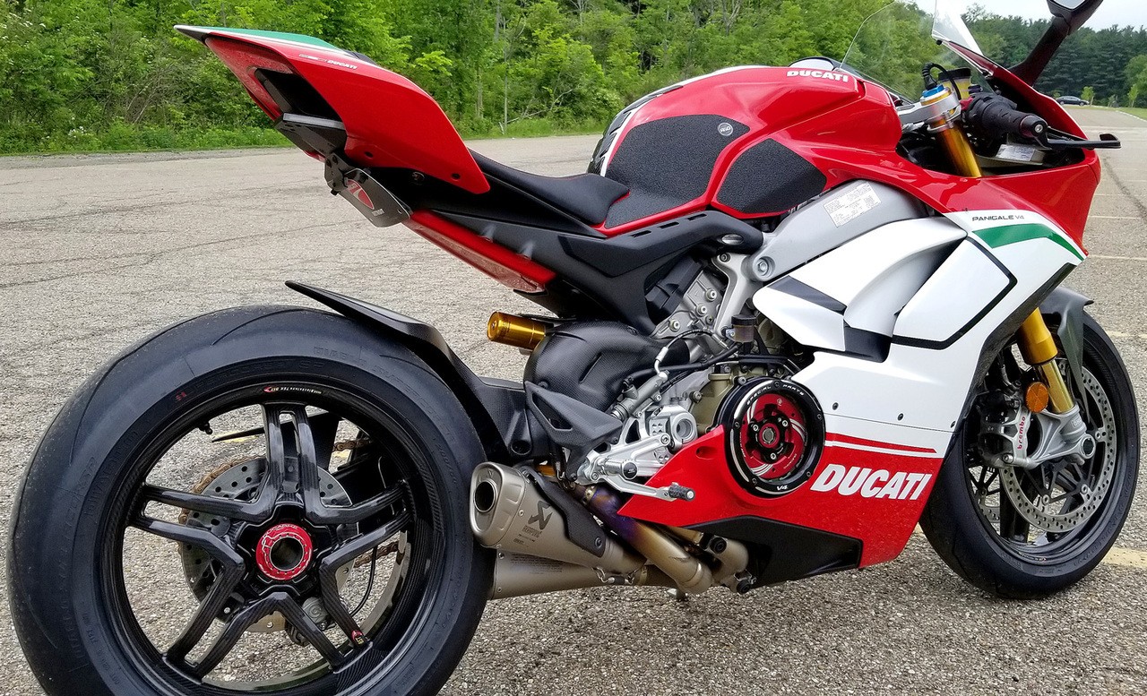 BST Rapid TEK 17 x 5.5 Rear Wheel - Ducati 1098/1098R/S/1198 (2007-12)/1199/1299/1299R/V4/V2/ Streetfighter/SuperSport 939