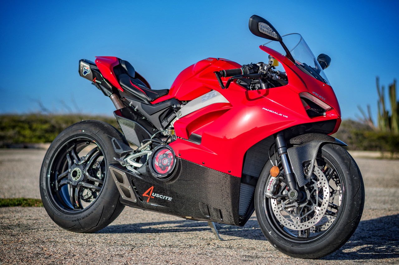 BST Rapid TEK 17 x 5.5 Rear Wheel - Ducati 1098/1098R/S/1198 (2007-12)/1199/1299/1299R/V4/V2/ Streetfighter/SuperSport 939