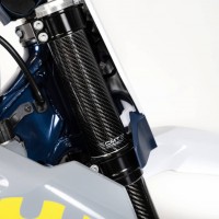 CMT Compositi Carbon Upper Fork Guards for KTM SMR 450 / SX / SXF / Husqvarna FC / FS / TC / 701 (2023) CMT Compositi Carbon Upper Fork Guards for KTM SMR 450 / SX / SXF / Husqvarna FC / FS / TC / 701 (2023)