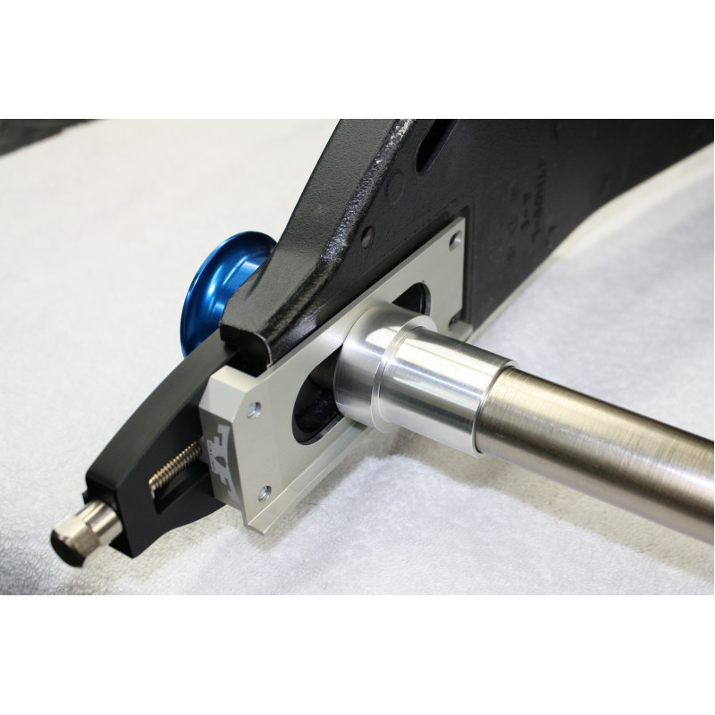 Fast Frank Racing 17-19 Suzuki GSX-R1000 Rear Wheel Quick Change Axle with Lightech Adjusters Fast Frank Racing 17-19 Suzuki GSX-R1000 Rear Wheel Quick Change Axle with Lightech Adjusters