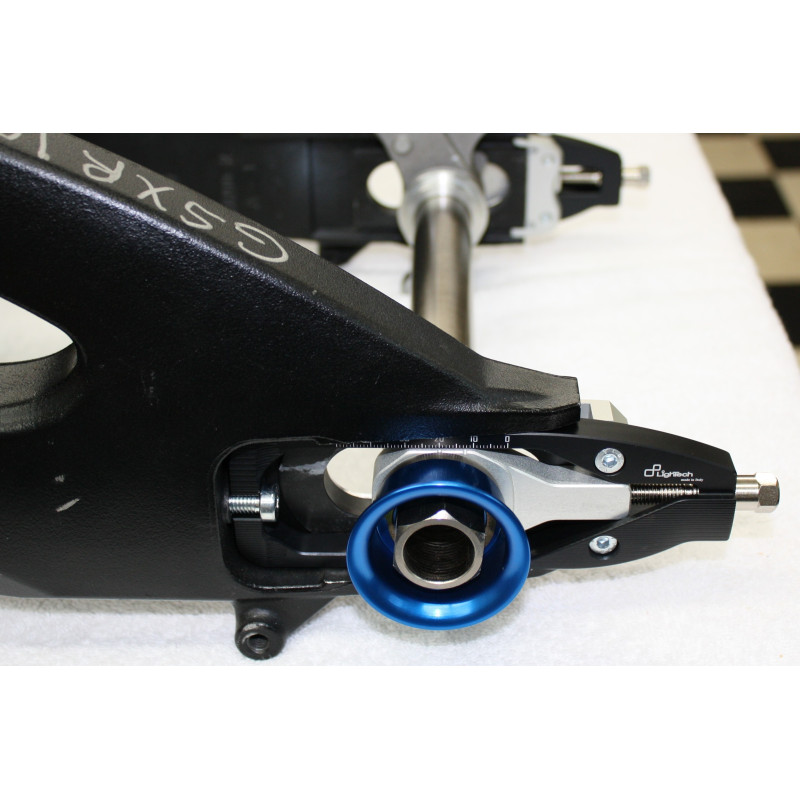 Fast Frank Racing 17-19 Suzuki GSX-R1000 Rear Wheel Quick Change Axle with Lightech Adjusters Fast Frank Racing 17-19 Suzuki GSX-R1000 Rear Wheel Quick Change Axle with Lightech Adjusters