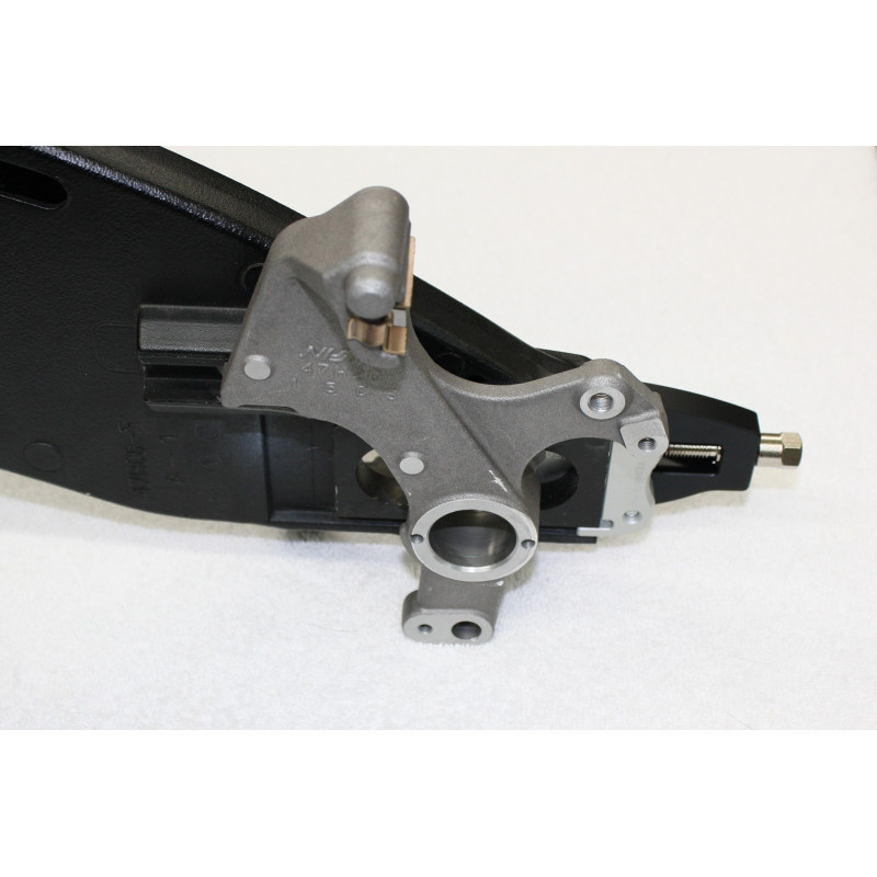 Fast Frank Racing 17-19 Suzuki GSX-R1000 Captive Rear Caliper Kit with Lightech Chain Adjusters & Wheel Guide Fast Frank Racing 17-19 Suzuki GSX-R1000 Captive Rear Caliper Kit with Lightech Chain Adjusters & Wheel Guide