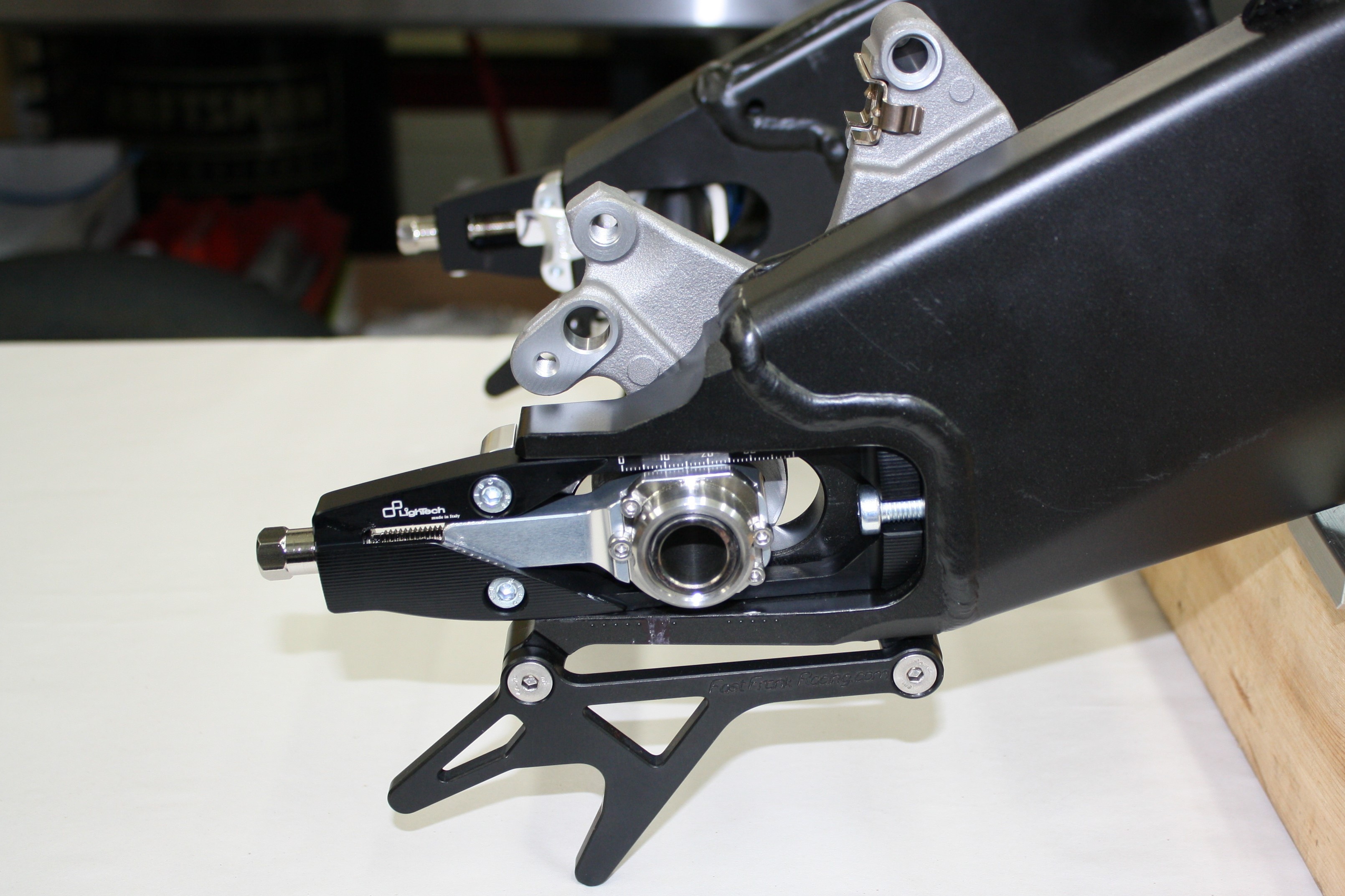 Fast Frank Racing "2019 Daytona 200 Winner" 17+ Yamaha R6 Rear Quick Change Kit with Fast Frank Racing Adjusters