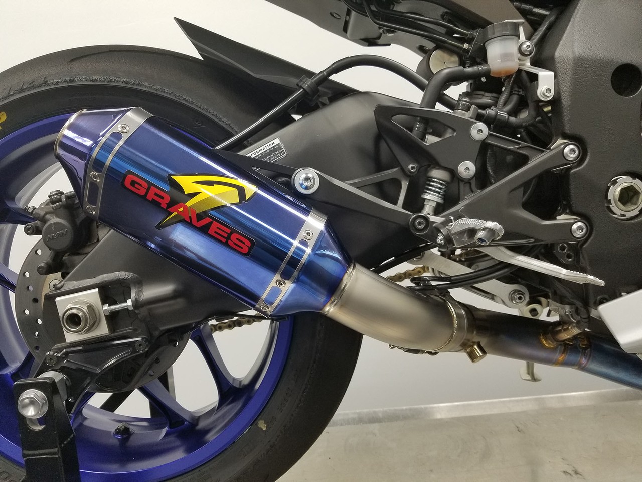 Graves Motorsports 2015 18 Yamaha Yzf R1 Titanium Electrick Blue Cat Eliminator Exhaust Valve Type R