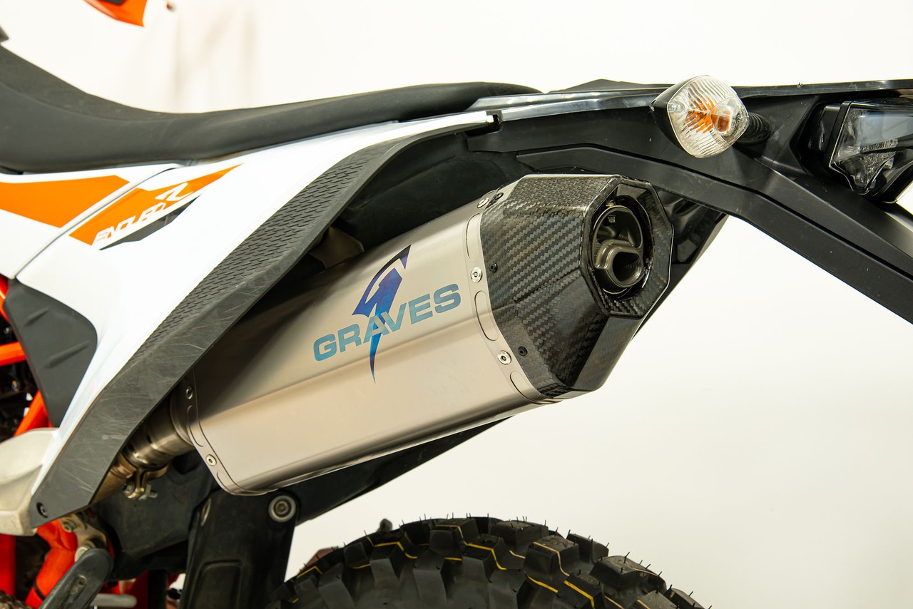 Graves Motorsports Titanium Slip-on Exhaust w/ Carbon End Cap - KTM 690 Enduro R (2014-18) / Husqvarna 701 Enduro R / SM (2016-2023)