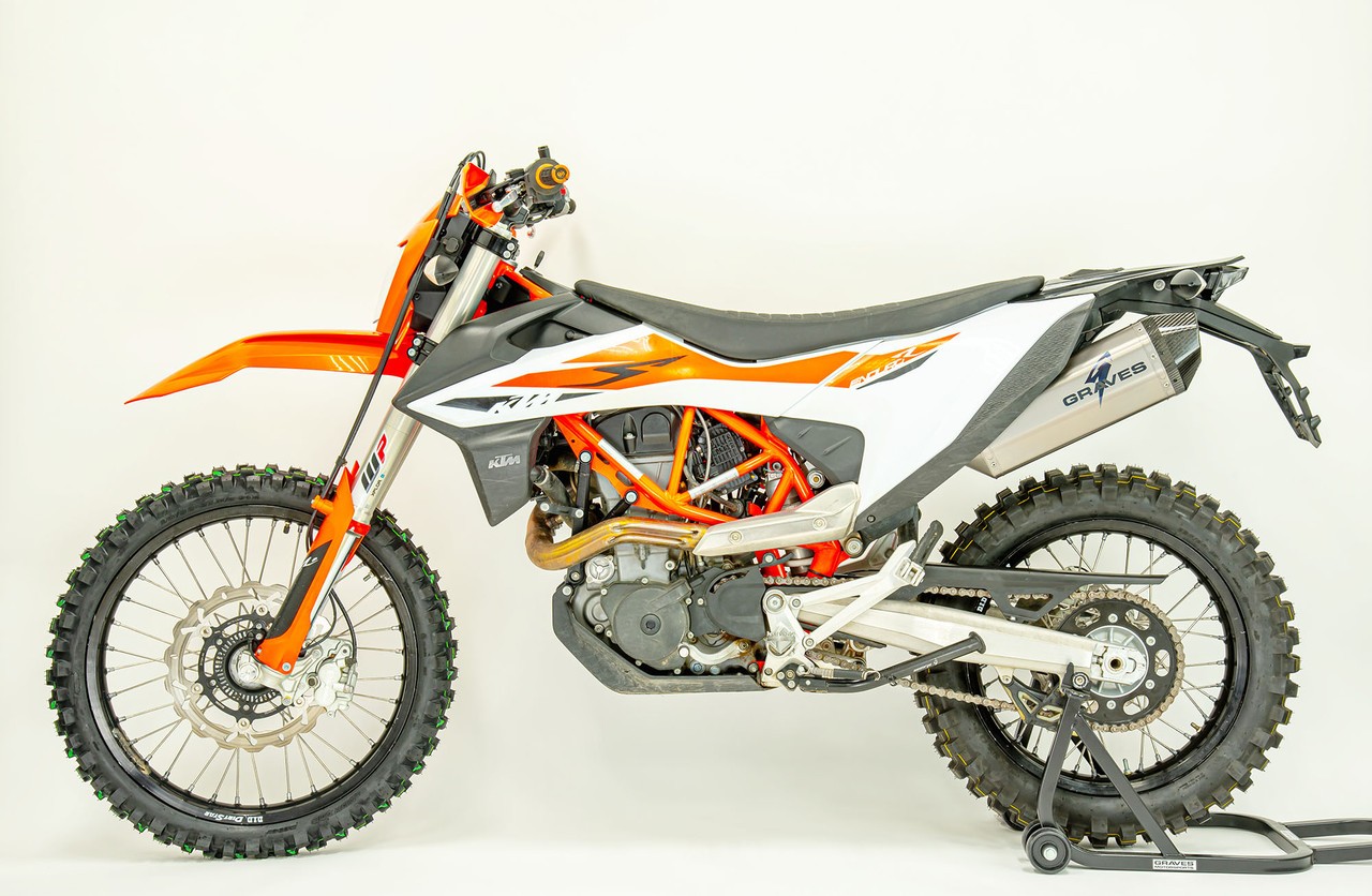 Graves Motorsports Titanium Slip-on Exhaust w/ Carbon End Cap - KTM 690 Enduro R (2014-18) / Husqvarna 701 Enduro R / SM (2016-2023)