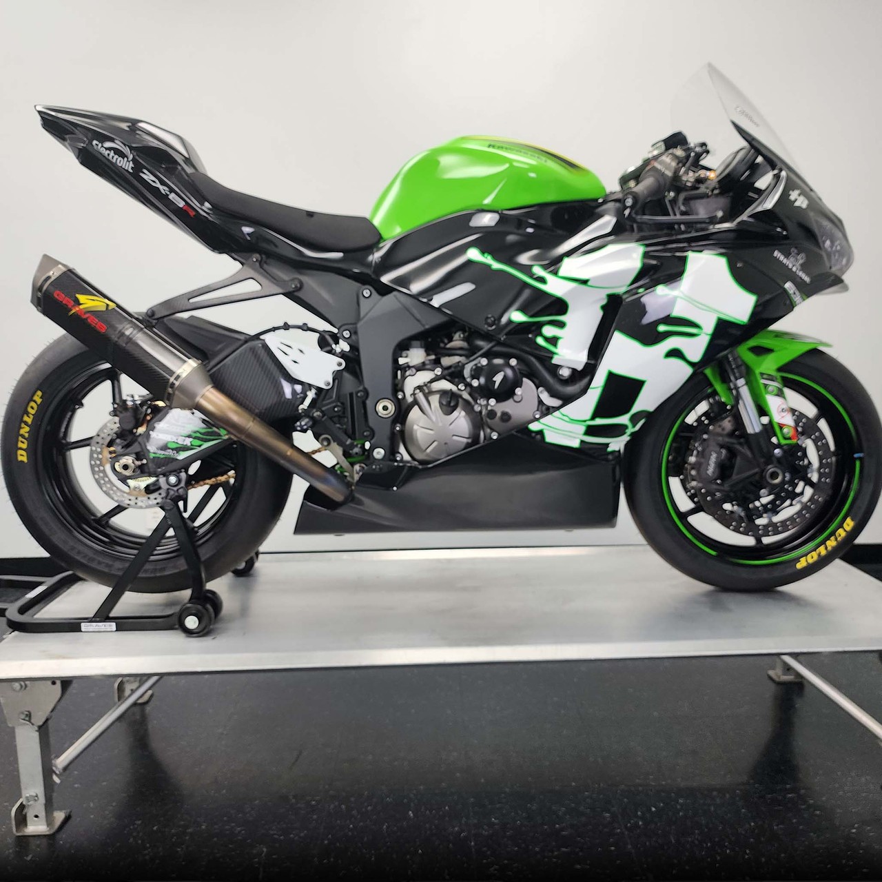 Graves Motorsports Rear Stand Hook Kit  - Kawasaki ZX-6R (2019-2024)