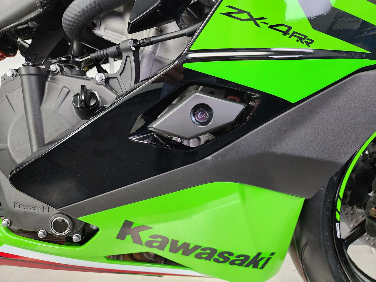 Graves Motorsports Diamond Frame Sliders - Kawasaki ZX4-RR (2023)