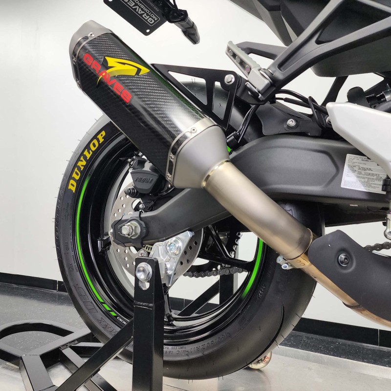 Graves Motorsports Cat-Back Carbon Slip-On - Kawasaki ZX-4RR (2023)