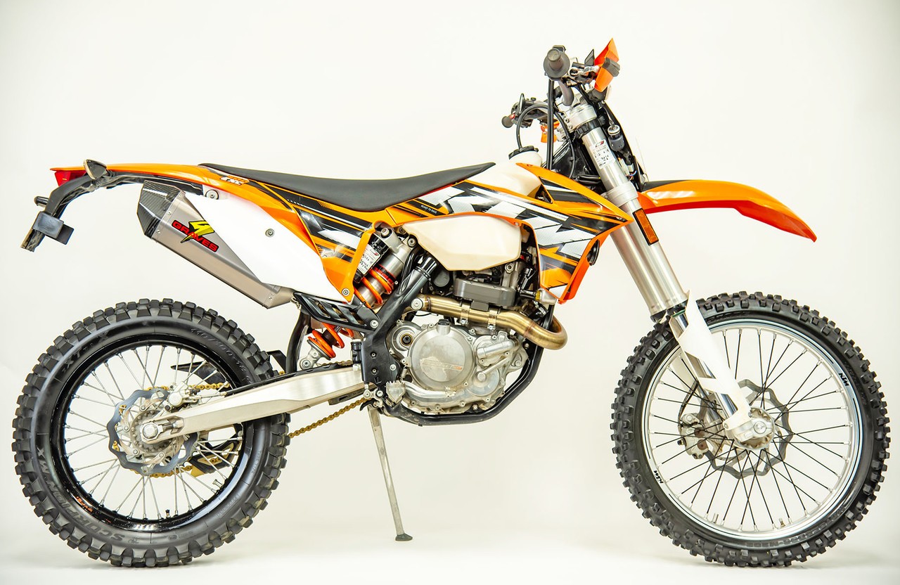 Graves Motorsports Octagon Dual Sport / Offroad Slip-on Exhaust - Carbon End Cap - KTM / Husqvarna / Husaberg Titanium