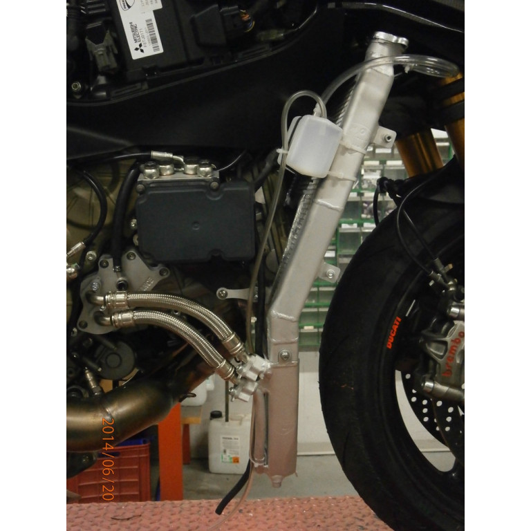 H2O Performance EVO Oversize Radiator and Oil Cooler kit - Ducati Panigale V2 H2O Performance EVO Oversize Radiator and Oil Cooler kit - Ducati Panigale V2
