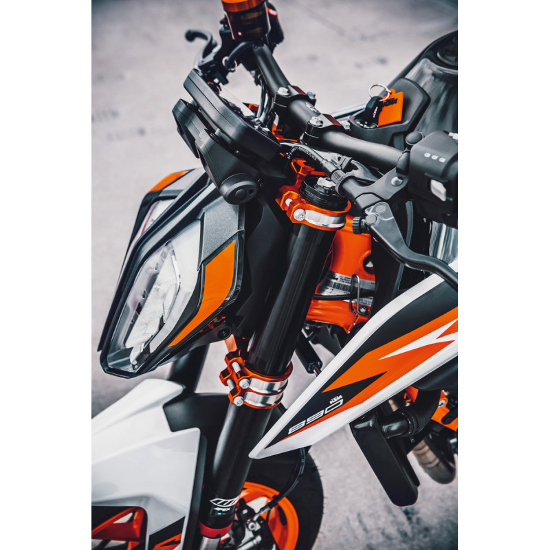 Factory Triple Clamp for KTM 890 Duke R (2020-2022) - ORANGE Factory Triple Clamp for KTM 890 Duke R (2020-2022) - ORANGE