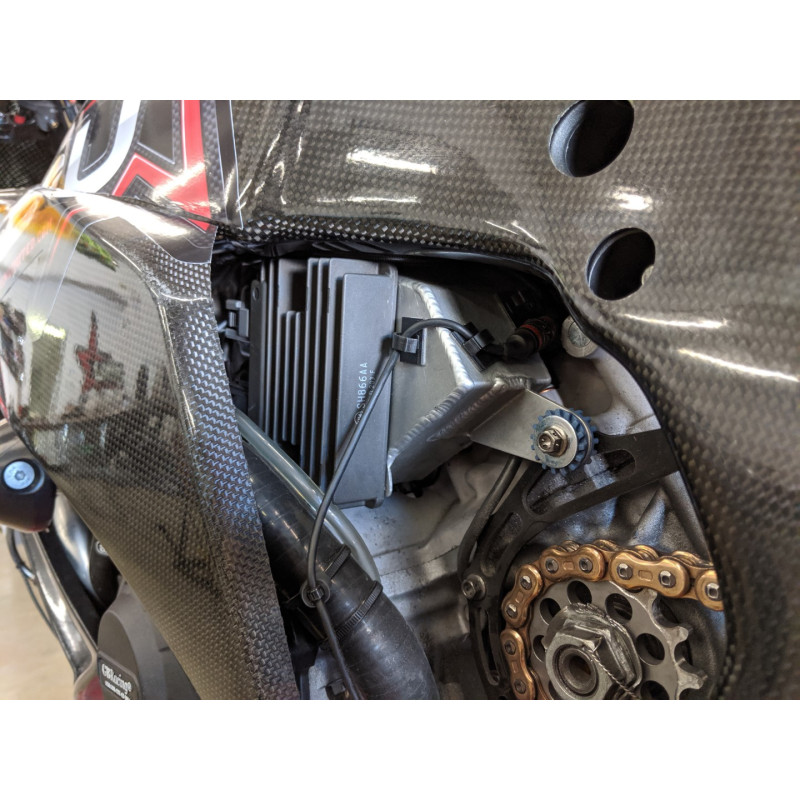 Kawasaki 2016-21 ZX-10R / ZX-10RR Aluminum Oil Catch Tank Kit