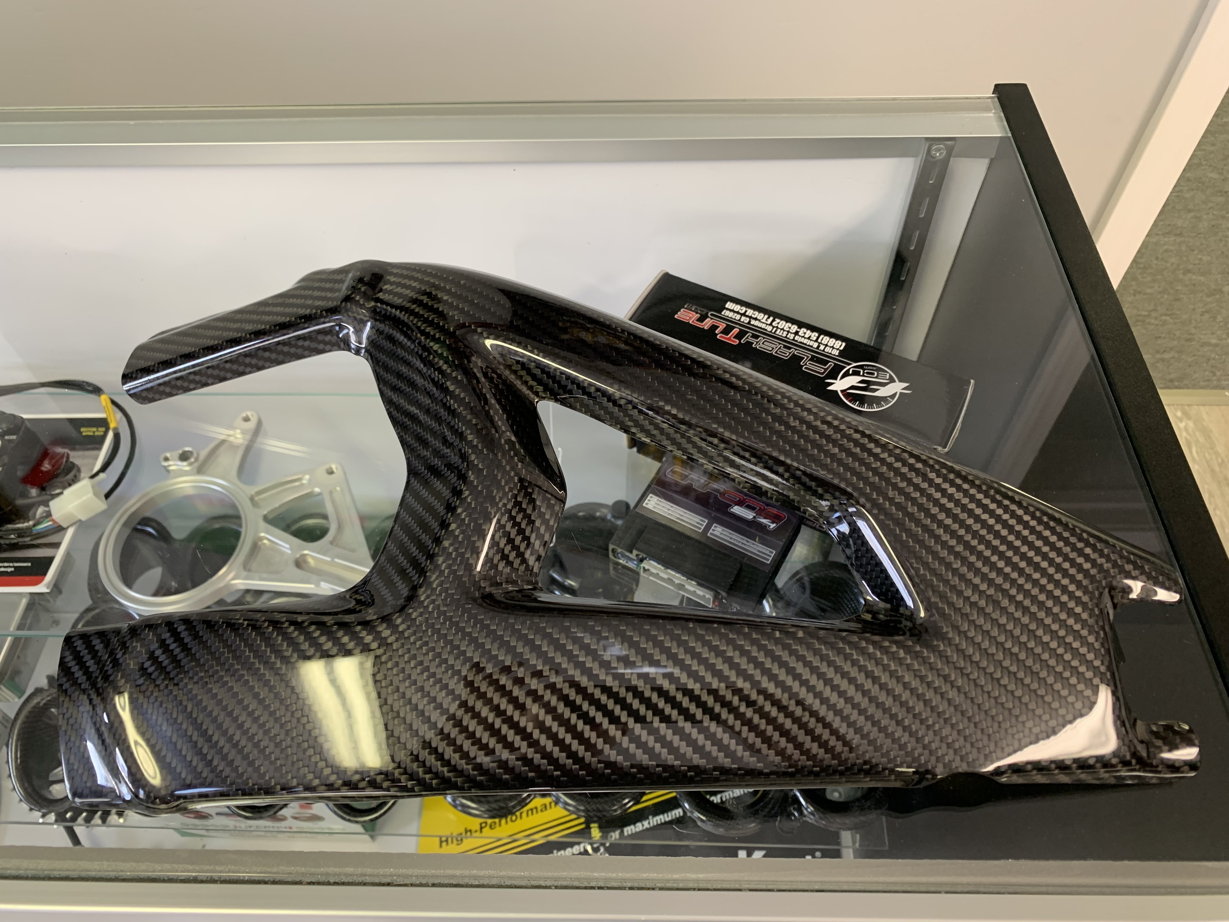 Plastic Bike 2016- 2020 Kawasaki ZX-10R / ZX-10RR Carbon Fiber / Kevlar Swingarm Covers