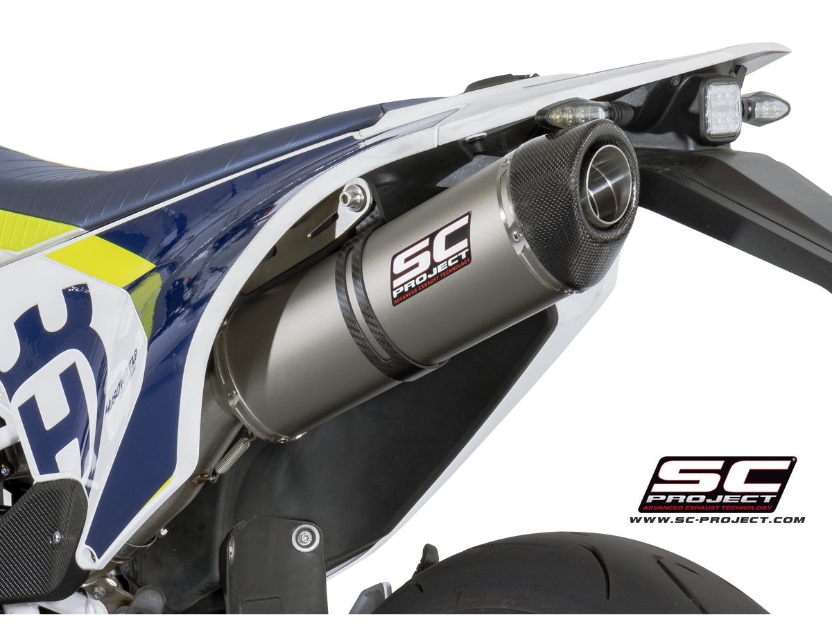SC-Project Oval Slip On Husqvarna 701 Supermoto 2015-2016