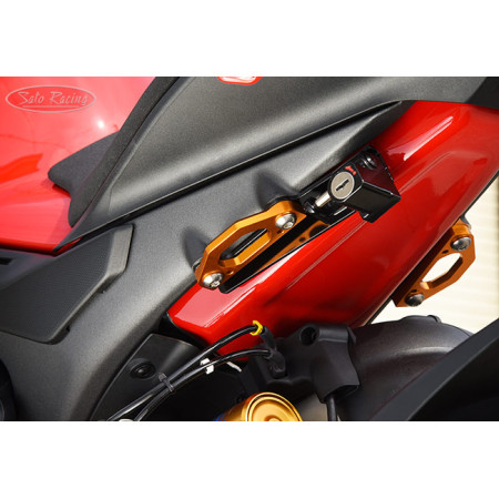 Sato Racing Racing Hook L /R Set  For Ducati Panigale  V4 2018 - 2021  Ducati StreetFighter V4 2020 - 2021
