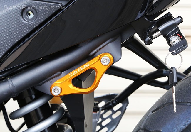 Sato Racing Racing Hook Yamaha YZF-R3 2015-2019, (YZF-R25, MT-03, MT-25)