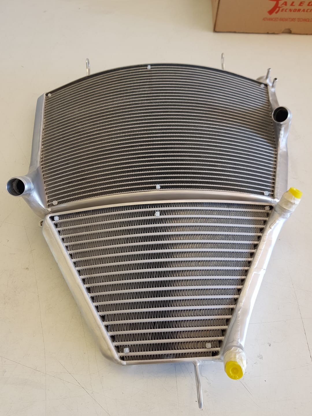 Taleo Tecnoracing Superbike Radiator Kit - 2017+ CBR1000RR Superbike Water & Oil Radiator Kit + Oil Kit
