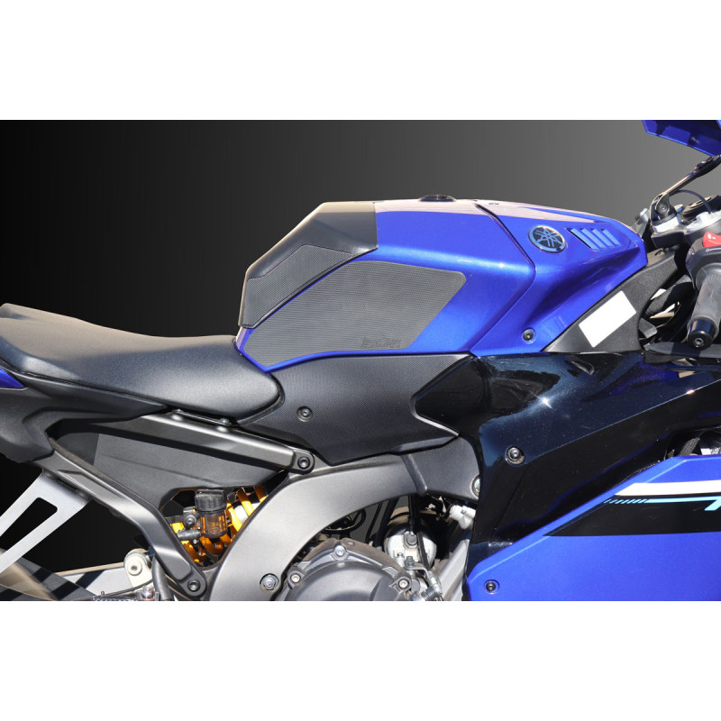 TechSpec Tank Grip Extension + Tank Grips | Yamaha | YZF-R9 (2025-2026) TechSpec Tank Grip Extension + Tank Grips | Yamaha | YZF-R9 (2025-2026)