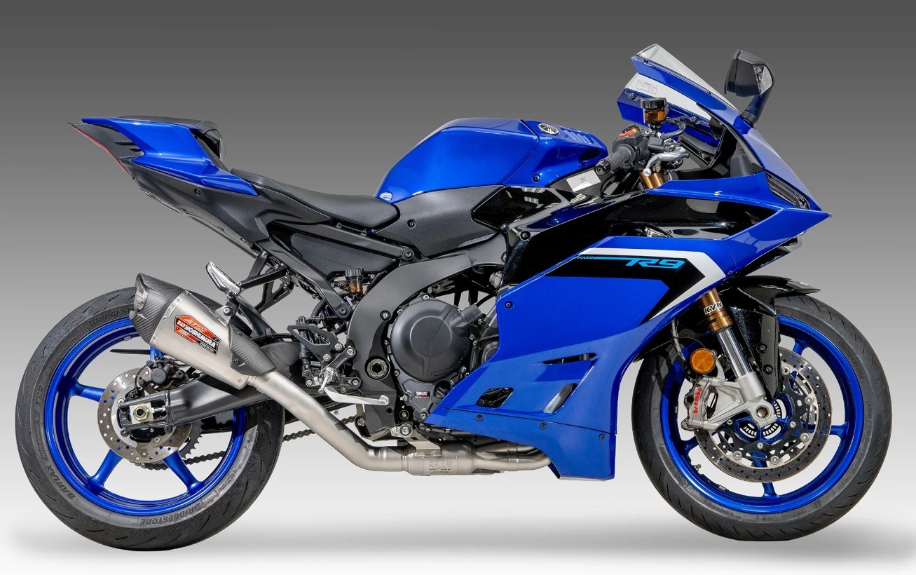 Yoshimura Race AT2 Full Stainless Steel Exhaust w/ Stainless Silencer | Yamaha | YZF-R9 (2025)
