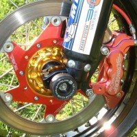 Beringer Supermoto Top Race Brake Kit: 6 Piston Caliper, Master Cylinder and Disc - Honda, Suzuki, Yamaha, KTM, Kawasaki, more Beringer Supermoto Top Race Brake Kit: 6 Piston Caliper, Master Cylinder and Disc - Honda, Suzuki, Yamaha, KTM, Kawasaki, more