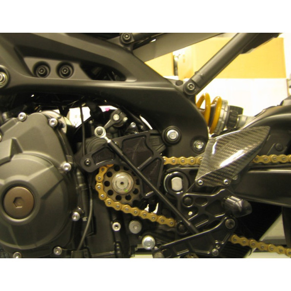 Graves Motorsports Yamaha FZ09 FJ09 MT09 XSR900 Sprocket Cover Graves Motorsports Yamaha FZ09 FJ09 MT09 XSR900 Sprocket Cover