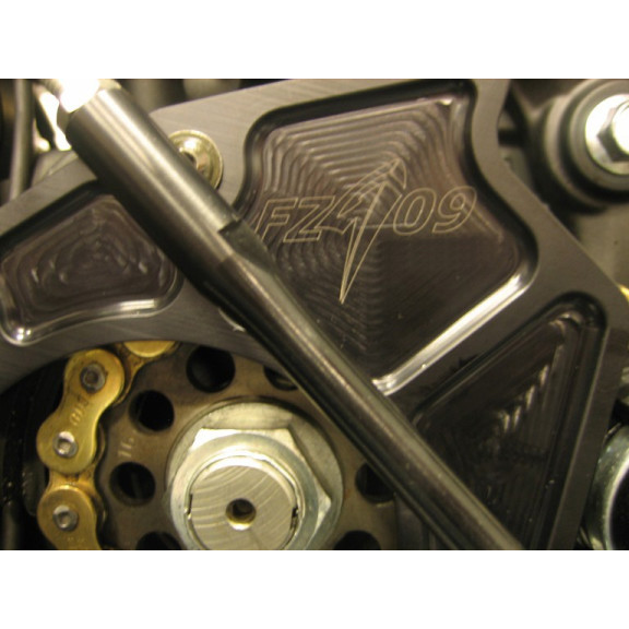 Graves Motorsports Yamaha FZ09 FJ09 MT09 XSR900 Sprocket Cover Graves Motorsports Yamaha FZ09 FJ09 MT09 XSR900 Sprocket Cover