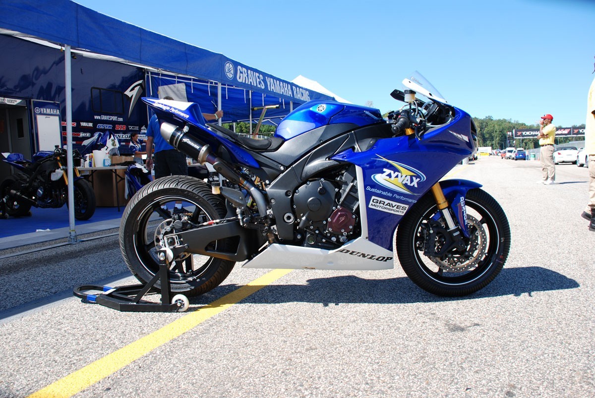 Yamaha YZF-R1 / FZ-09 Rear Stand Hook Kit