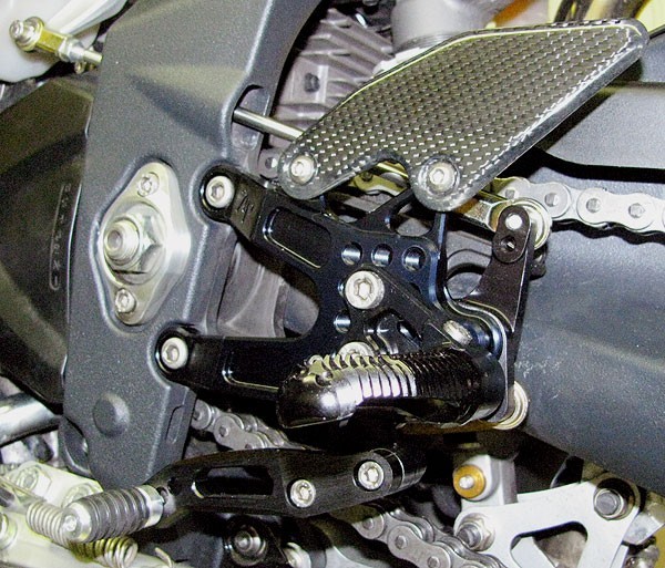Attack Performance Triumph 06-12 675R Rearset Kit