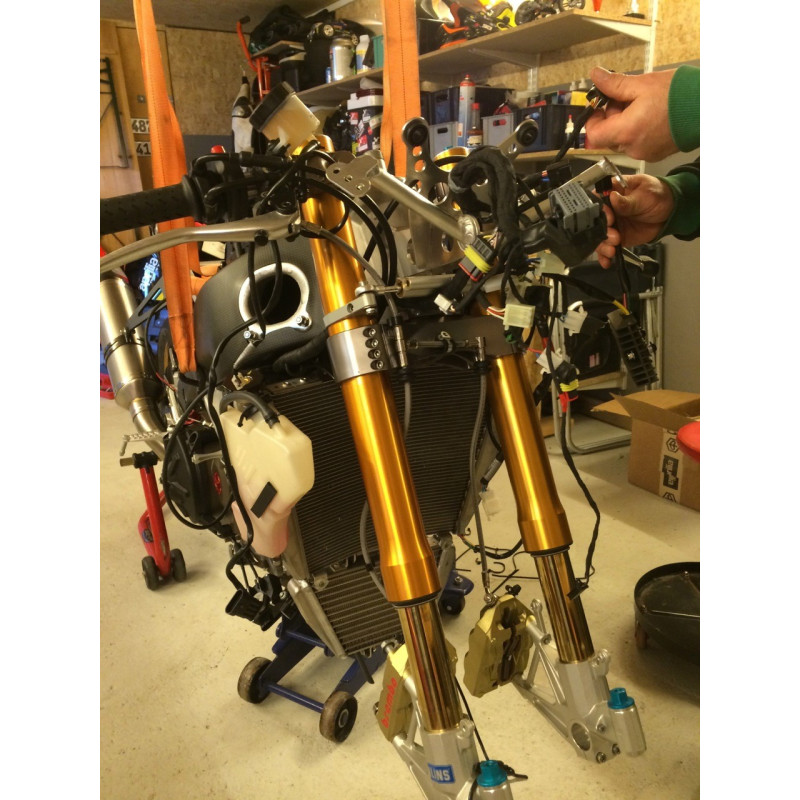 IMA Special Parts Model 4 EVO Ohlins FGR Superbike Fork Triple Clamp - Aprilia, BMW, Honda, Kawasaki, Suzuki, Yamaha IMA Special Parts Model 4 EVO Ohlins FGR Superbike Fork Triple Clamp - Aprilia, BMW, Honda, Kawasaki, Suzuki, Yamaha