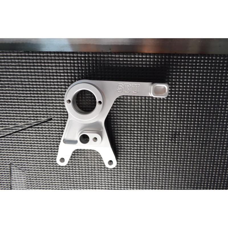 2015+ Yamaha YZF-R1 / R1M / R1S 64mm Under Mount Caliper Bracket 2015+ Yamaha YZF-R1 / R1M / R1S 64mm Under Mount Caliper Bracket
