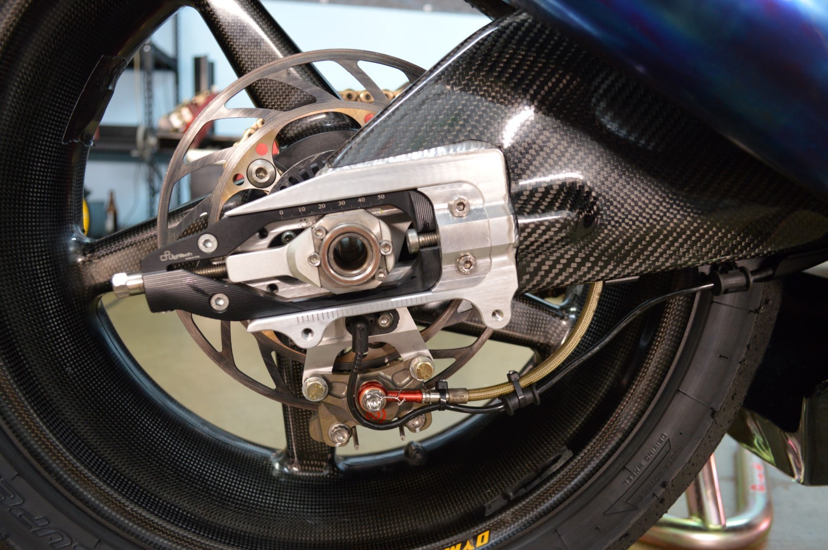 2015+  Yamaha YZF-R1 / R1M / R1S 64mm Under Mount Caliper Bracket