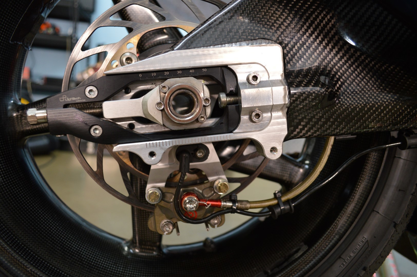 2015+  Yamaha YZF-R1 / R1M / R1S 64mm Under Mount Caliper Bracket
