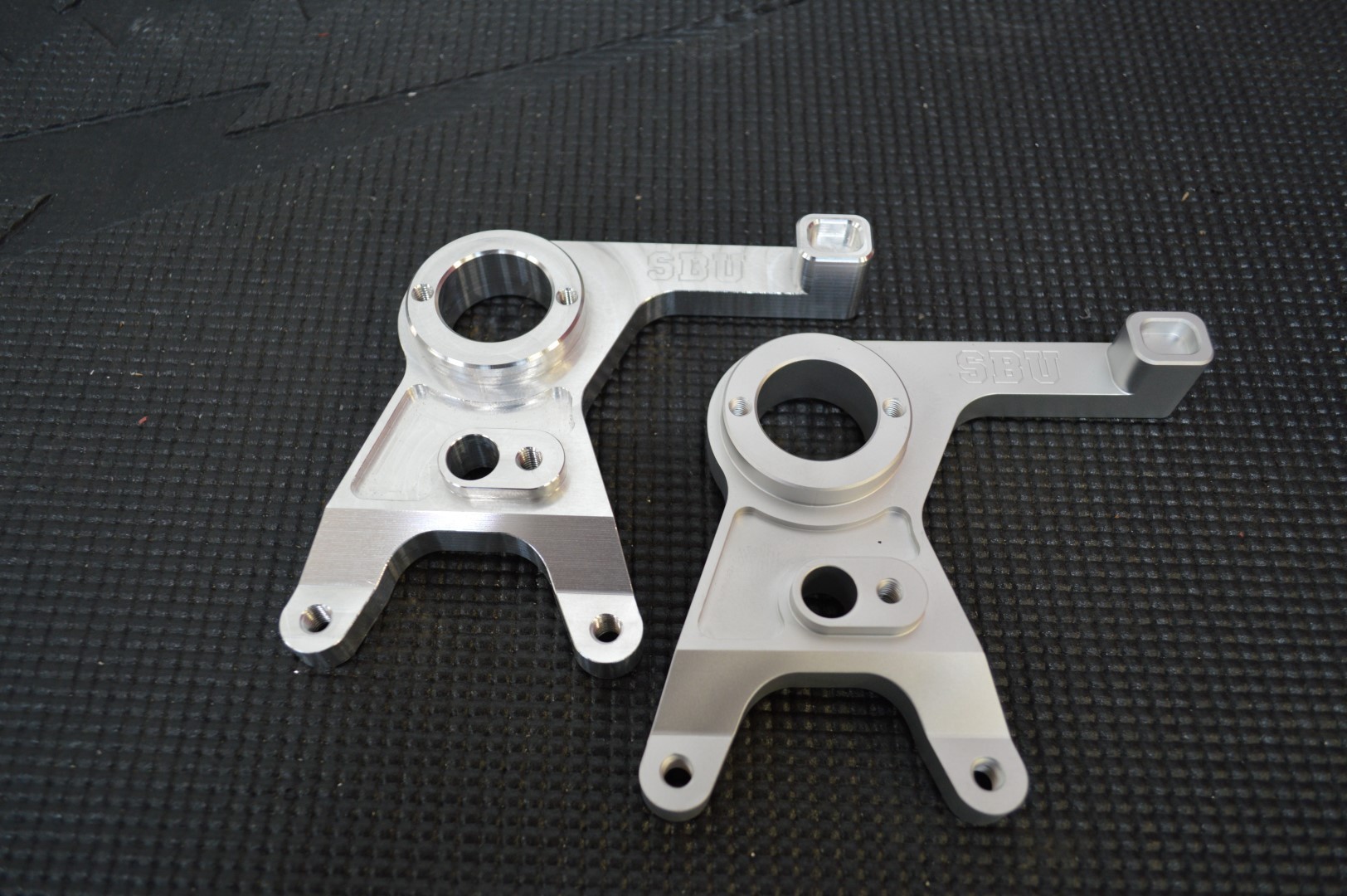 2015+  Yamaha YZF-R1 / R1M / R1S 64mm Under Mount Caliper Bracket
