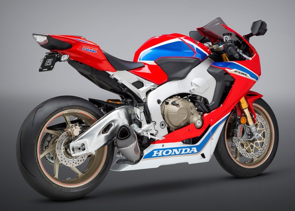 Yoshimura Honda Cbr1000rr Sp Sp2 17 Street Alpha T Slip On Stainless Steel And Carbon Fiber Works Finish