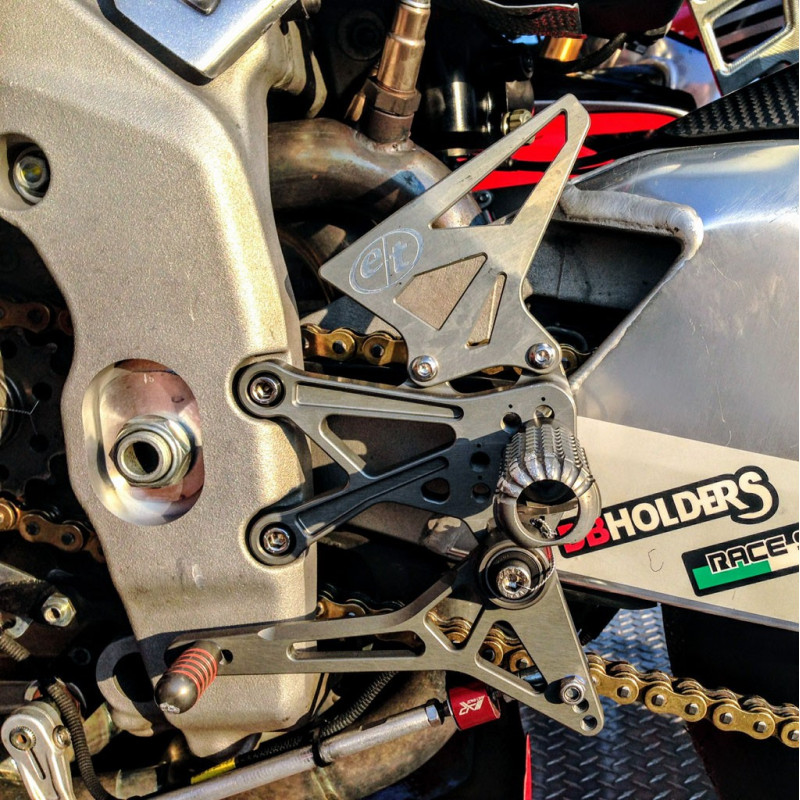 Evol Technology 2015+ Aprilia RSV4 Rearsets Evol Technology 2015+ Aprilia RSV4 Rearsets