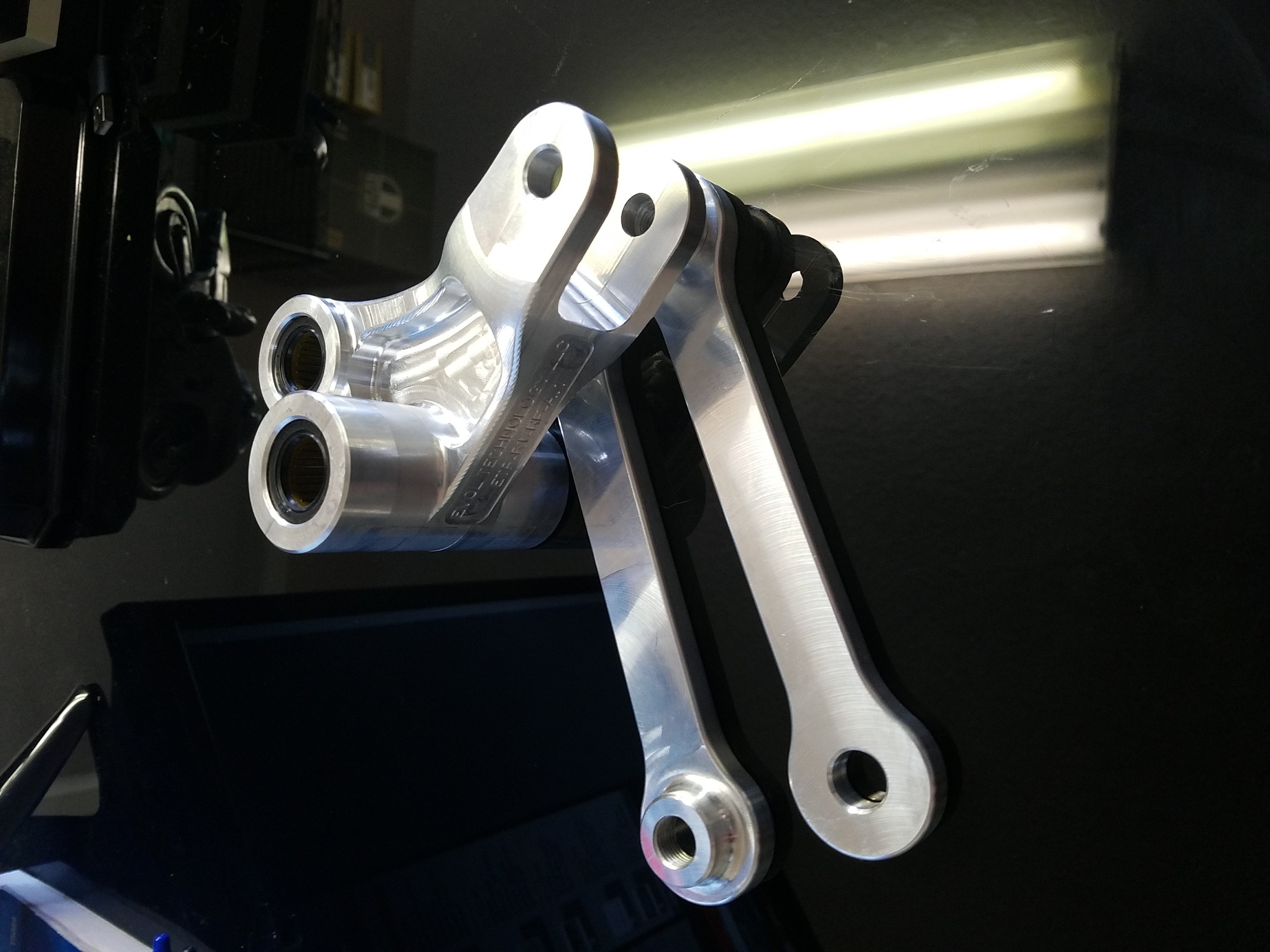 Evol Technology 2015-2024 Yamaha YZF-R1 Pirelli Pro Rear Suspension Linkage Kit